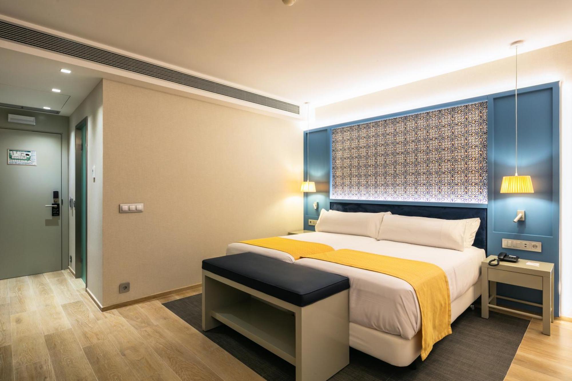 Catalonia Porto Hotel Phòng bức ảnh